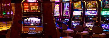 Người dùng Việt Nam chơi Live Casino 58k trên điện thoại di động